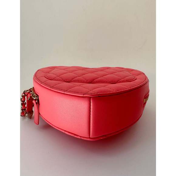 CHANEL Heart Bag SS22 - Picture 11 of 13